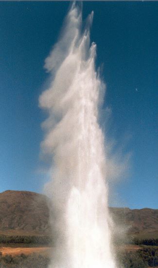 ../Images/09geysir.jpg