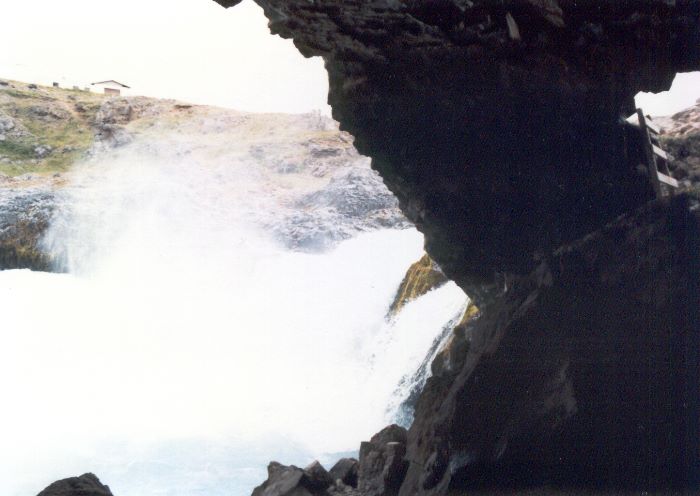 ../Images/107Gothafoss.jpg