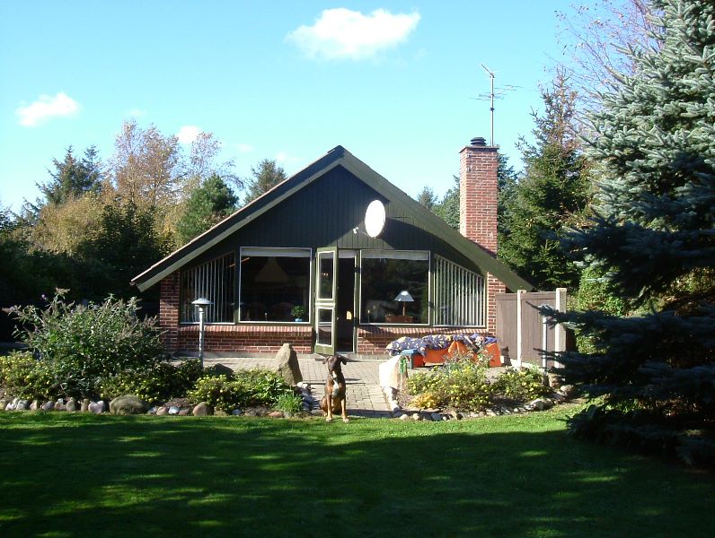 Sunny11.10.04Ferienhaus.jpg